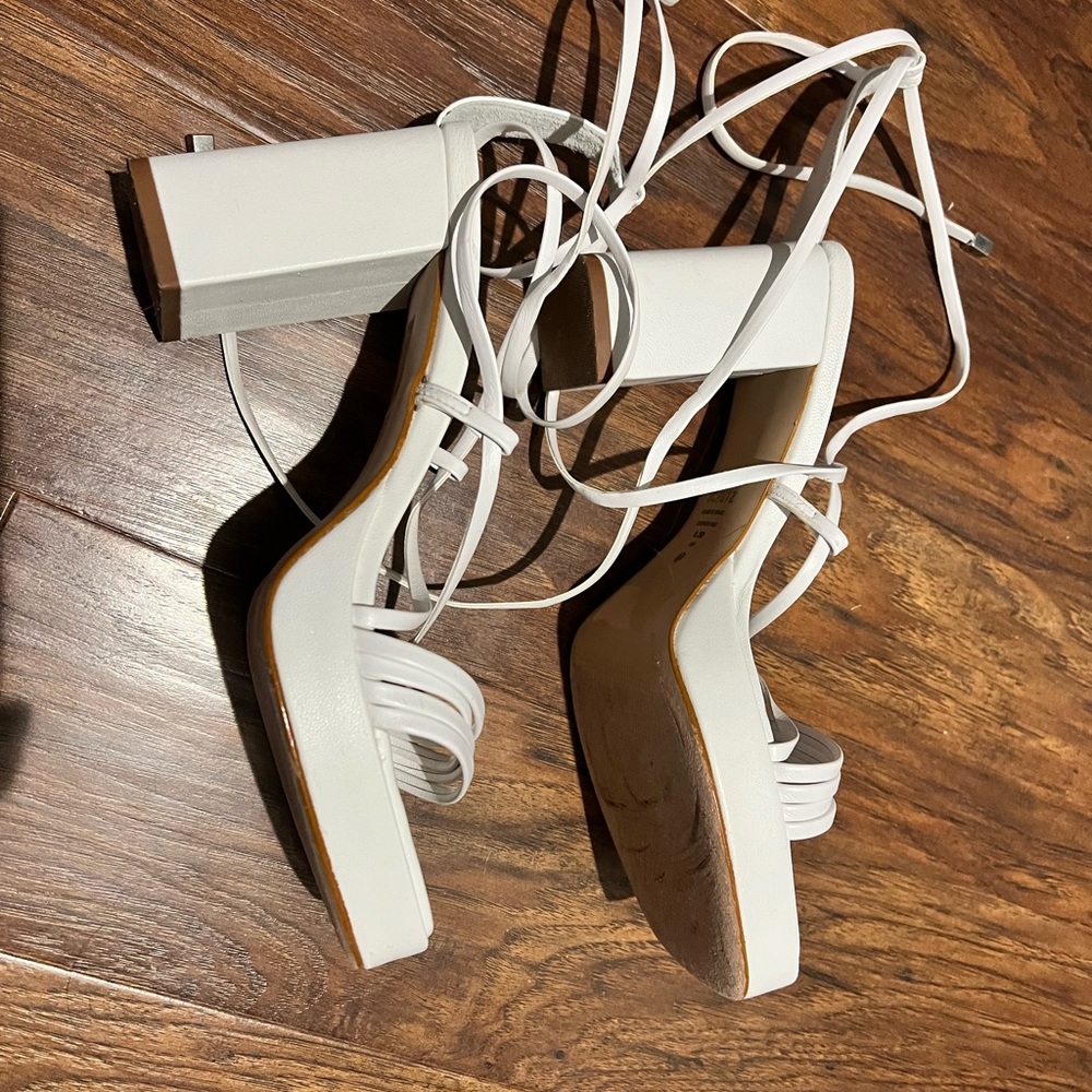 SCHUTZ White Strappy Block Heel Sandals - Picture 2 of 3